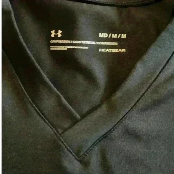 Under Armour Compression VNeck Tops‎ Size Medium - Picture 2 of 5